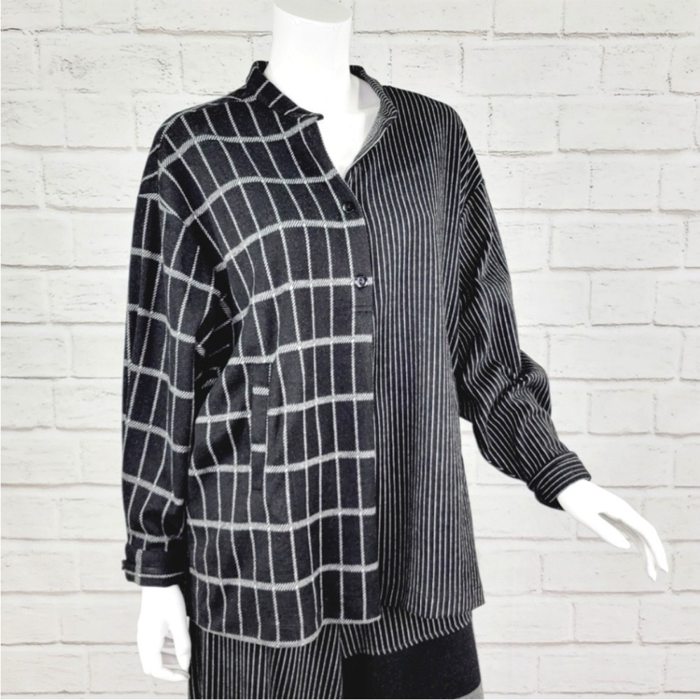 NWOT! Designer Alembika Boxy Blk/Wht Pinstripe Top Size:Large